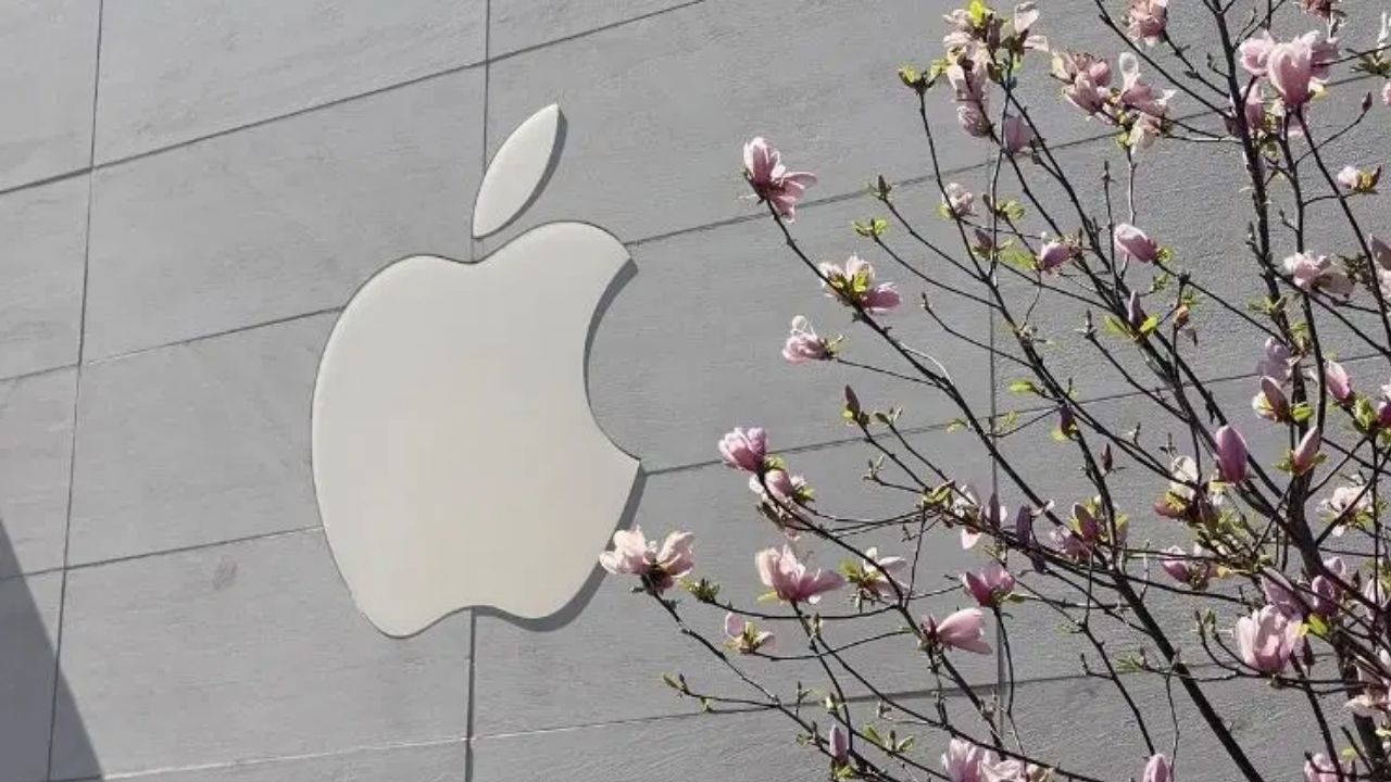 Apple'ın özel planları var: Siri'den uygun fiyatlı MacBook'a kadar bu haftaki gelişmeler