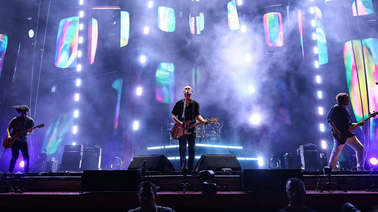 An unforgettable night from Madrigal and Mor ve Ötesi at the Istanbul Festival