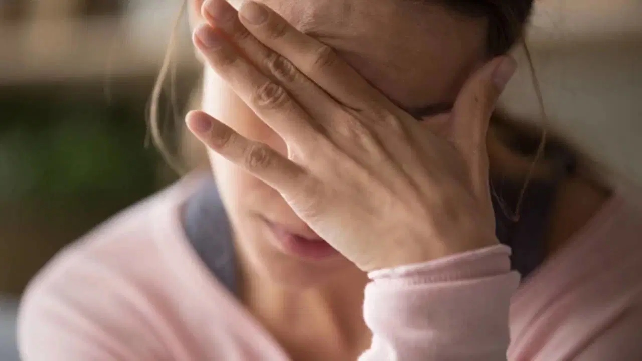 Zukunftsängste erhöhen den Zigarettenkonsum