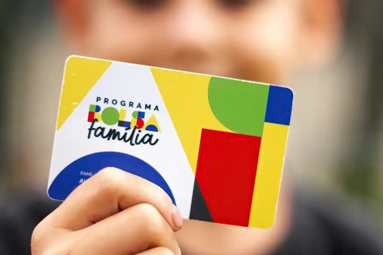 Novas regras do Bolsa Família: entenda o que muda para quem ultrapassa limite de renda