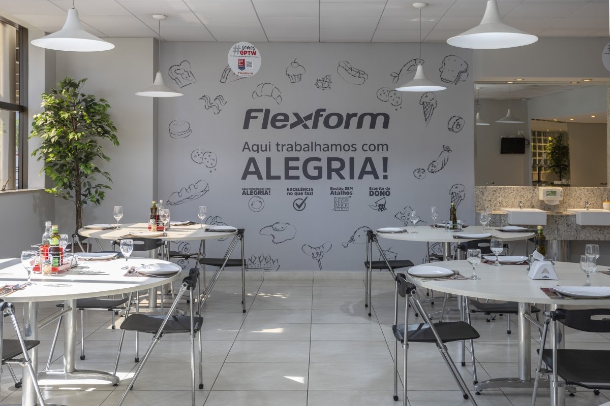 Flexform aposta em respeito, valorização e protagonismo de seus colaboradores
