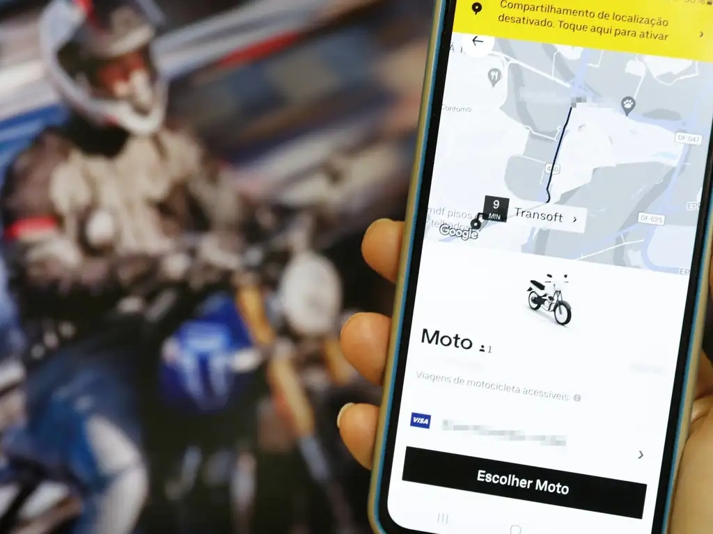 App-based workers surge 25.4% to 1.7 million in 2024, according to IBGE