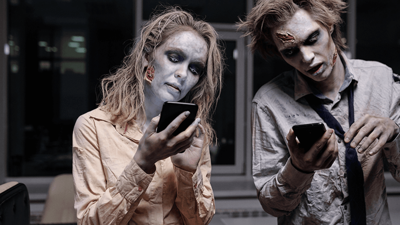 Happy Halloween Messages for Co-Workers, Clients and Your Boss