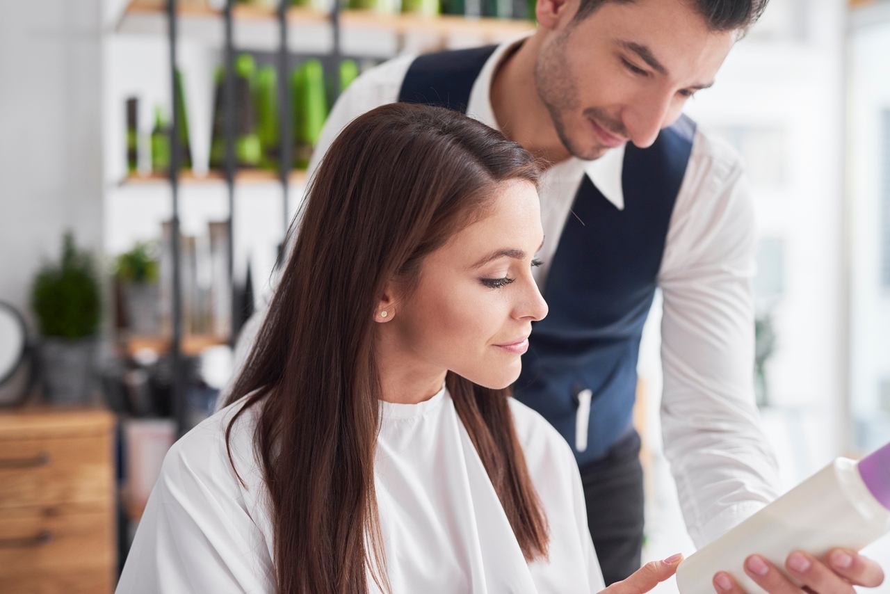 Ejemplos excepcionales de buen servicio al cliente en el comercio minorista que fomentan la lealtad