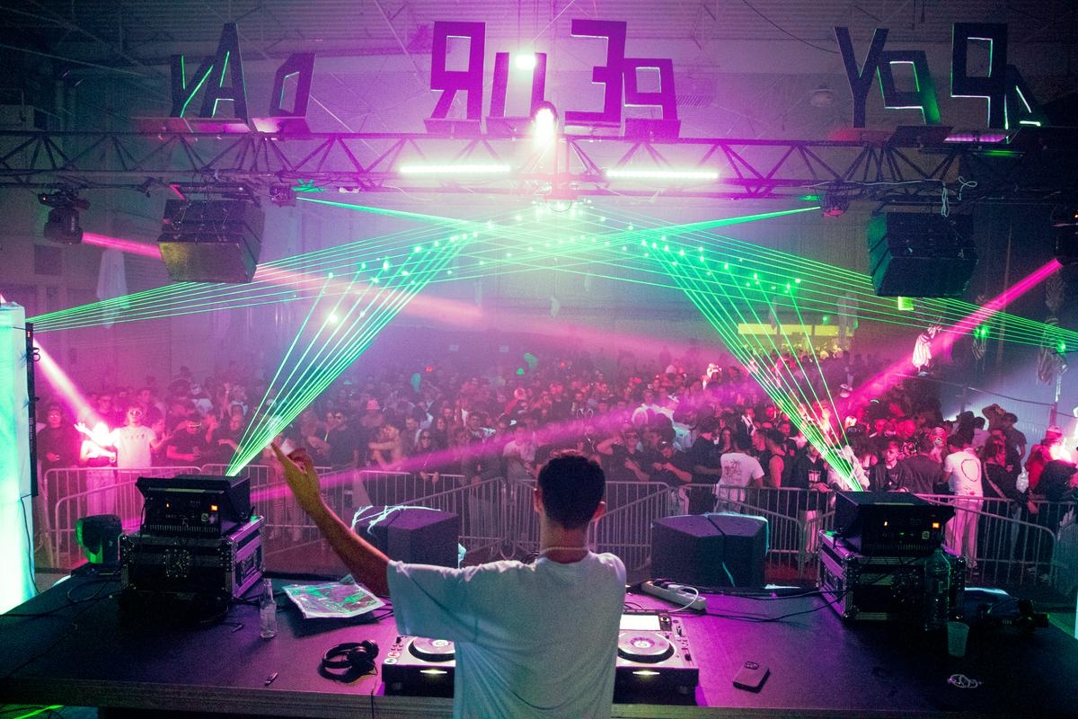 Agen: uma noite techno para celebrar os dias ensolarados