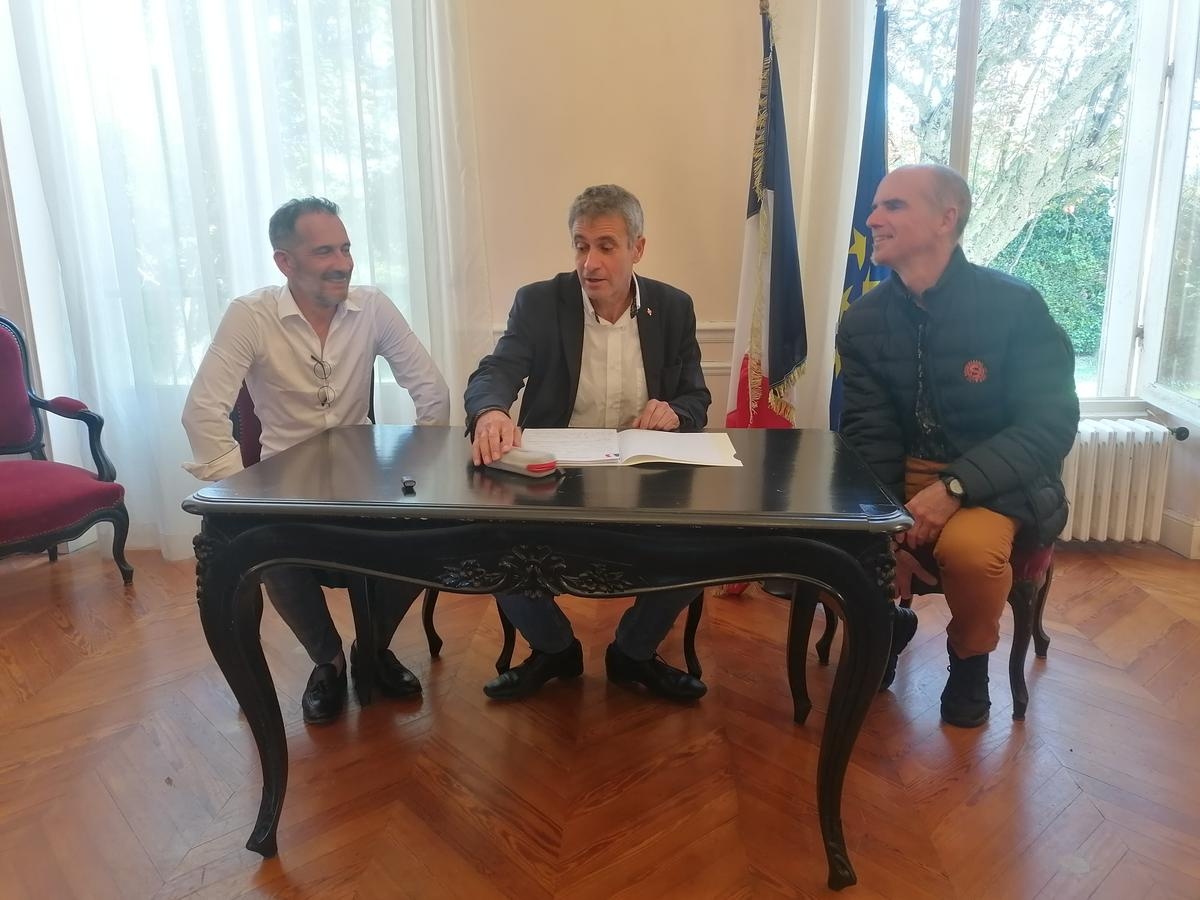 Arcachon Basin: z kolei Arès zaoferuje swoim mieszkańcom i pracownikom miejski plan ubezpieczeń wzajemnych