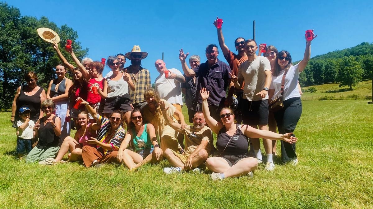 “Lo llevo en el corazón”: estos voluntarios sin los cuales el festival Ploucs en Dordoña no existiría