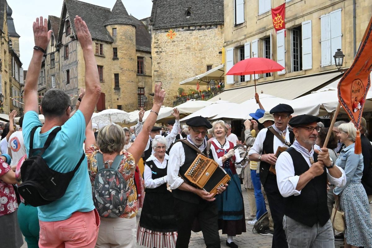 Félibrée 2025 em Sarlat: domingo foi um sucesso retumbante