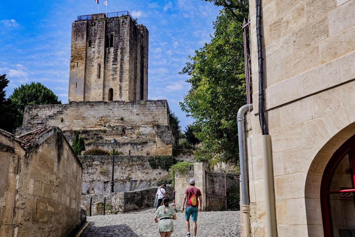Turismo en Gironda: entre viñas y piedras, Saint-Émilion cuenta mil años de historia