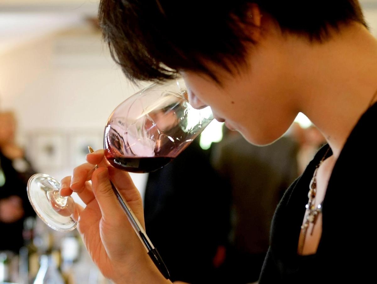 Rossore, naso chiuso... E se fossi intollerante al vino rosso?
