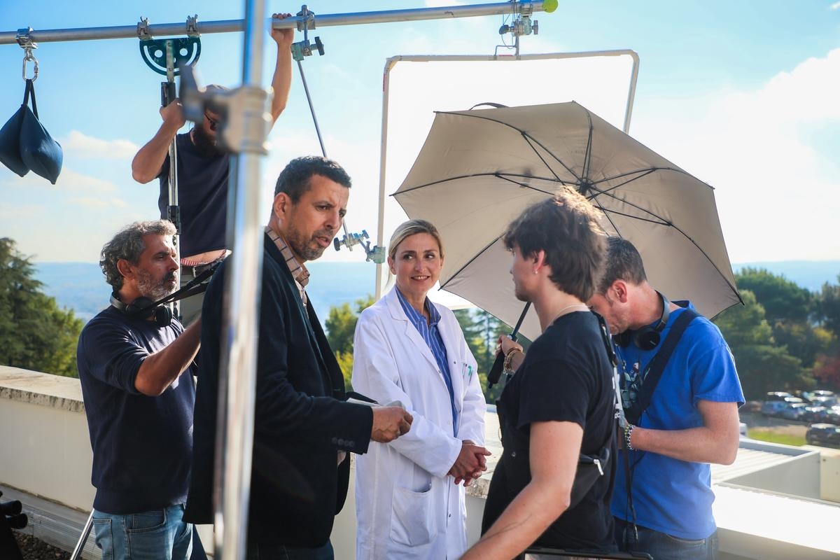 Agen: Julie Gayet y Samir Guesmi en el Hospital Saint-Esprit para un thriller