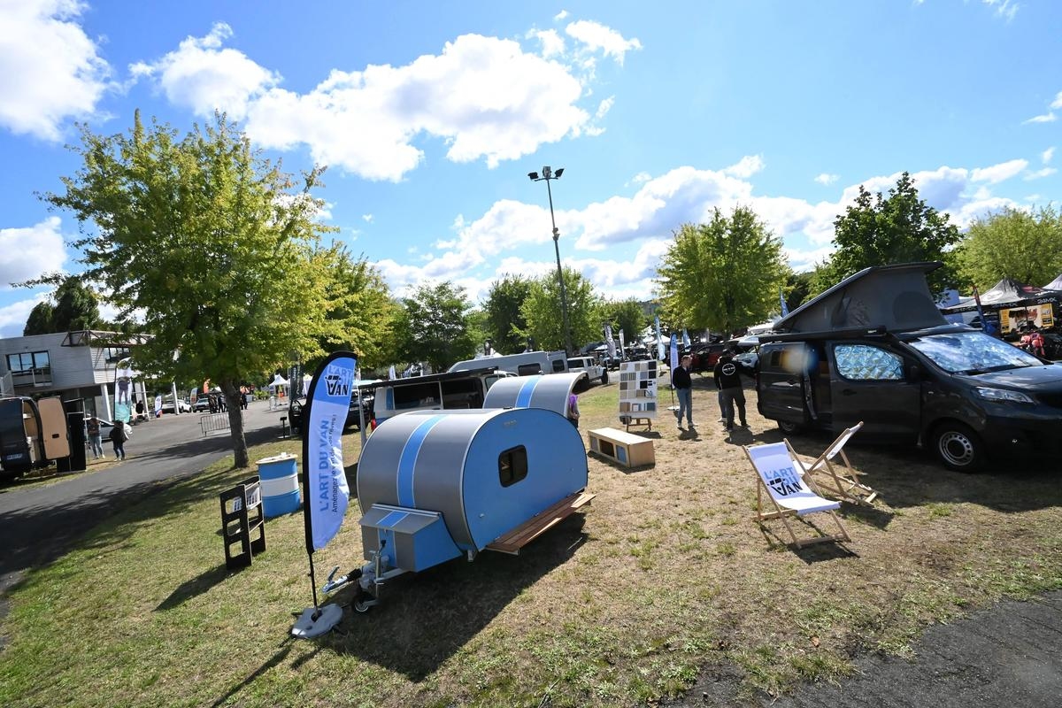 Tra camper e "kit rimovibili", questo fine settimana a Bordeaux si terrà un salone dedicato ai veicoli nomadi.