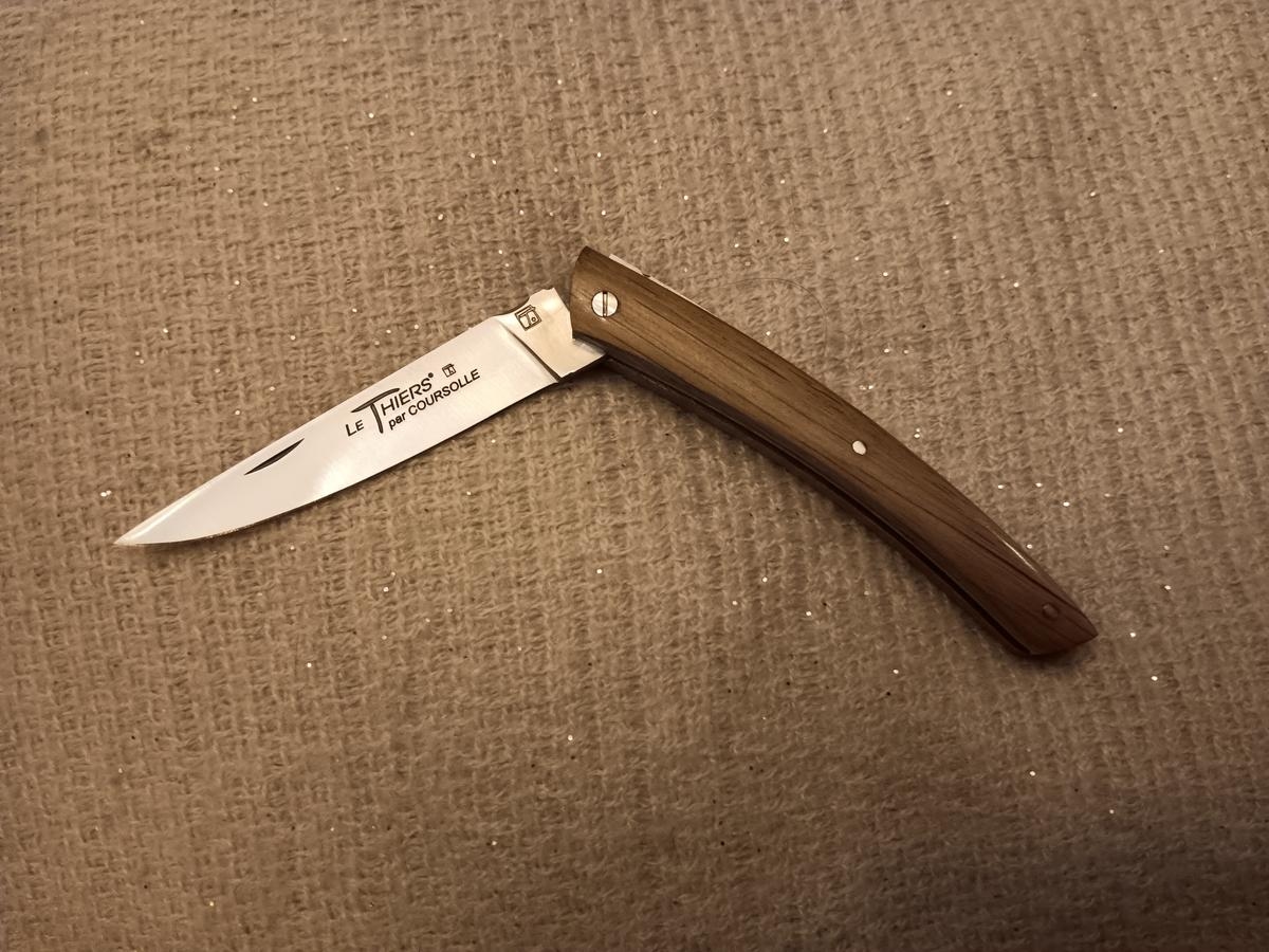 Charente-Maritime : un couteau en bois de tonneau oléronais au secours de fort Boyard