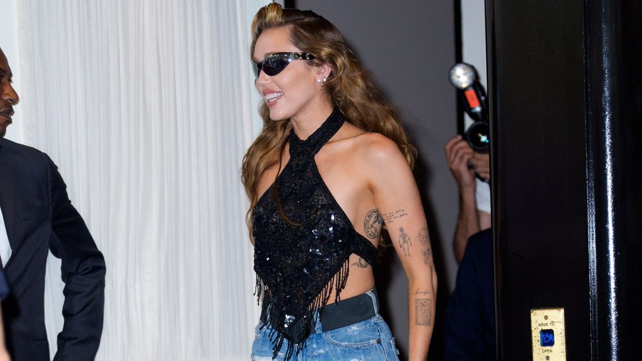 Gli shorts e i collant in denim sono l'unico ritorno degli anni 2010 a cui non parteciperò