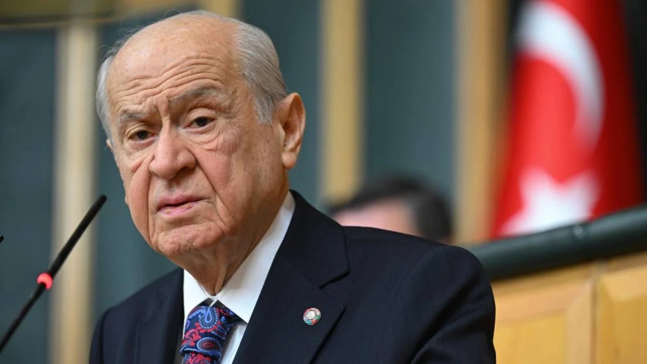 Bahçeli bedankt Öcalan, Erdogan, DEM-partij en TSK: “De knoppen zijn eindelijk uitgebloeid”