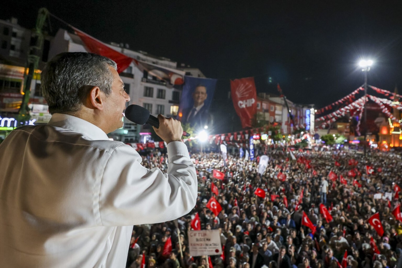 CHPs Aksaray-Kundgebung | Özgür Özel: „Ich schwöre, wir werden die Ak Toros-Bande auflösen.“