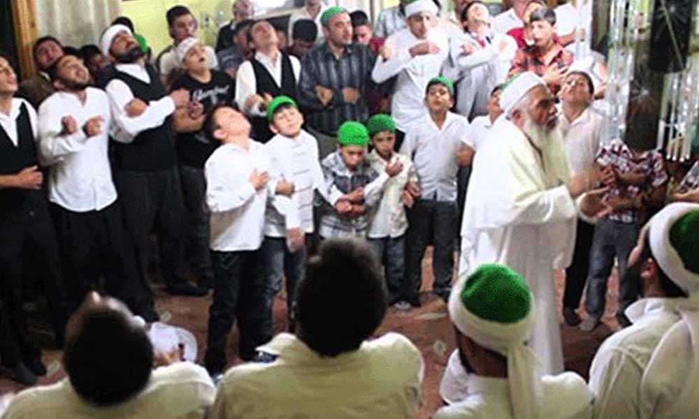 Tarık Çelenk yazdı: Cemaatler ve tarikatlar evrensel değer sunamazlar mı?