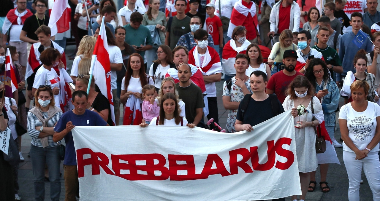 Wit-Rusland protesteert in Polen tegen geplande anti-Loekasjenko-mars in Warschau