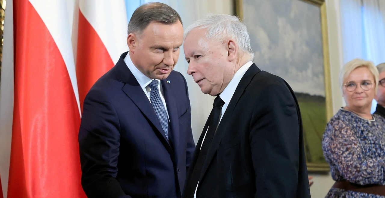Oud-president Duda zegt dat er een ‘generatieverandering’ nodig is op de Poolse rechtervleugel
