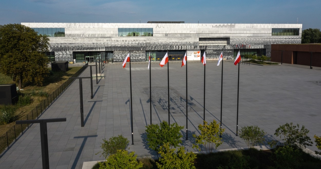 Government illegally fired director of Polish History Museum, finds court