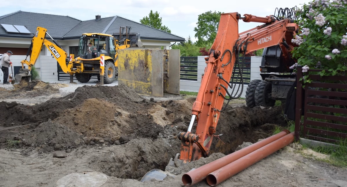 Construction of the sanitary sewage system in Psary has started