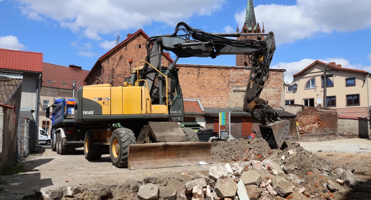 Rewitalizacja miejskich podwórek. Rozstrzygnięty został przetarg na odnowienie kolejnych