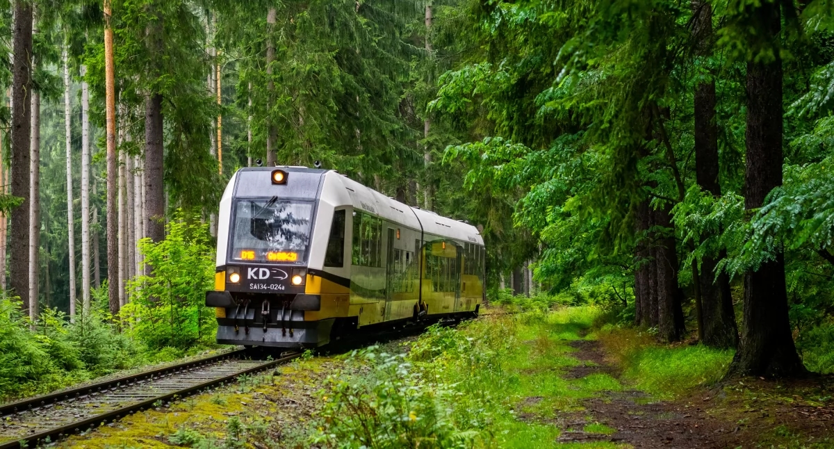 ¡Karpacz regresa al mapa ferroviario! ¡Hasta 14 pares de trenes los fines de semana y KD Retro en la ruta!