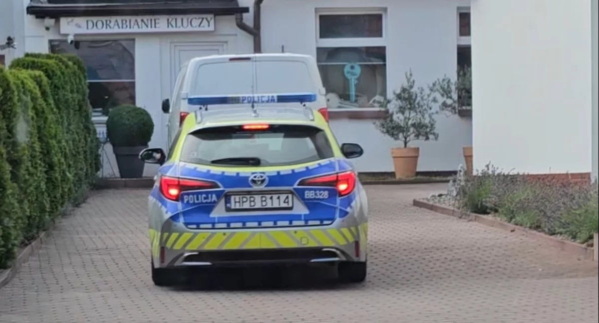 Drunk driver arrested. Has he been involved in a fight before?