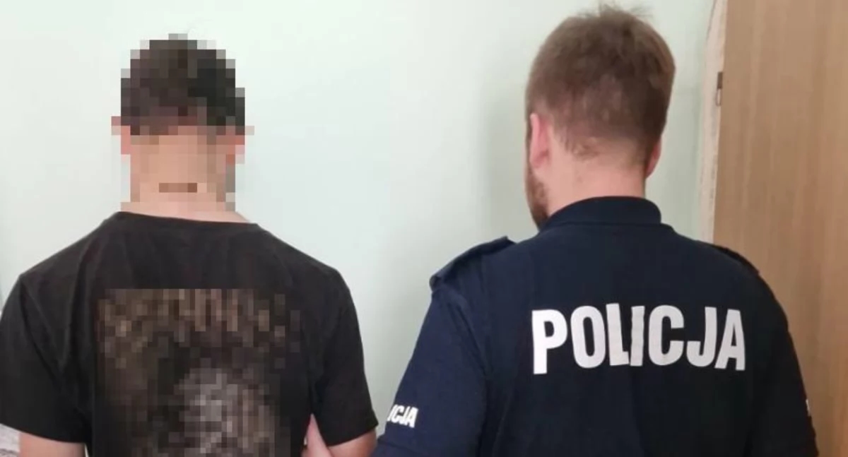 Polvere e cristalli blu nella stanza di un adolescente