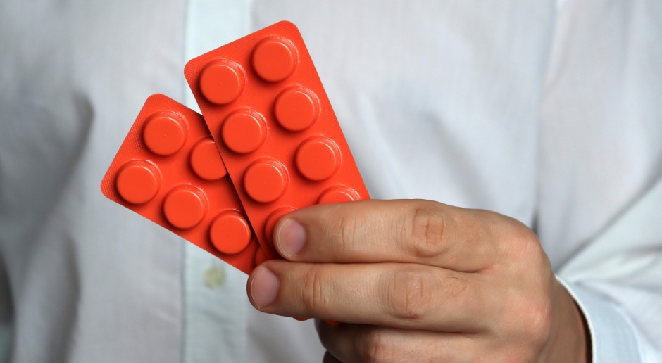 Los polacos están acaparando las farmacias. Creen que así fortalecen su sistema inmunológico, pero en realidad se están dañando los riñones y el hígado.