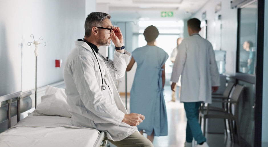 Normative vs. prassi: quando gli standard occupazionali si discostano dalla realtà ospedaliera