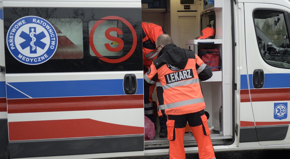 Nowe przepisy zmniejszają liczbę doświadczonych lekarzy w PRM? Są takie obawy w środowisku