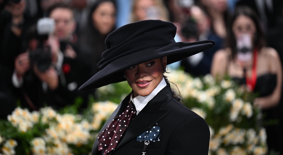 Rihanna rocks Marc Jacobs suit at Met Gala, sends congrats from all over the world