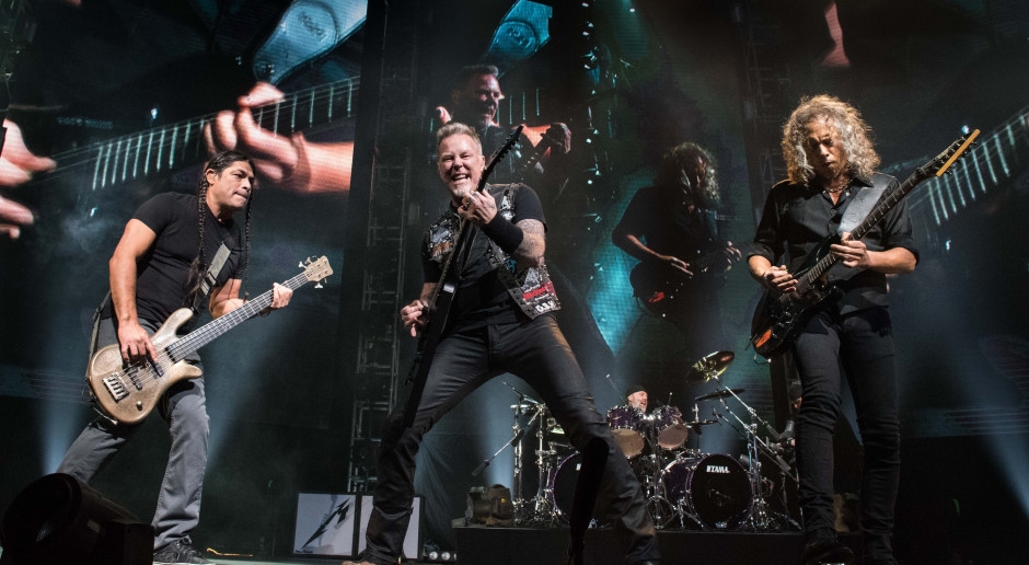 Al concerto dei Metallica si è verificato un fenomeno insolito. I fan hanno spinto i confini della fisica