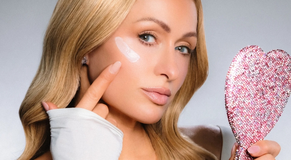 Paris Hilton bouwt een schoonheidsimperium op. Zal hij het succes van Rihanna en Selena Gomez herhalen?