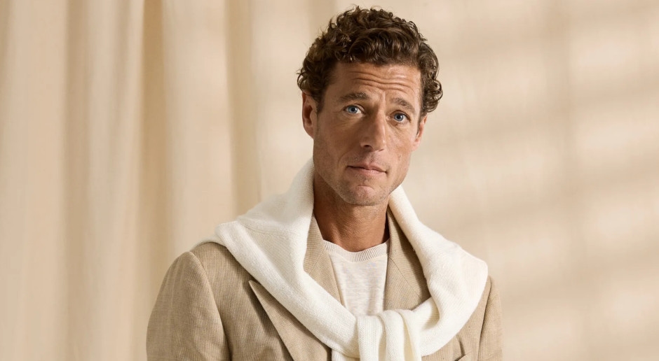 Ralph Lauren weet al wat modieuze mannen in het voorjaar van 2026 zullen dragen. Jaren 20, 30