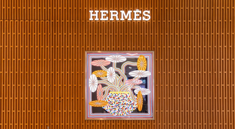 Dove sono i miliardi scomparsi di Hermès? L'erede del marchio francese chiede un'indagine.