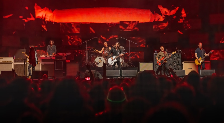 I Foo Fighters hanno un nuovo batterista. Chi sostituirà Josh Frees?