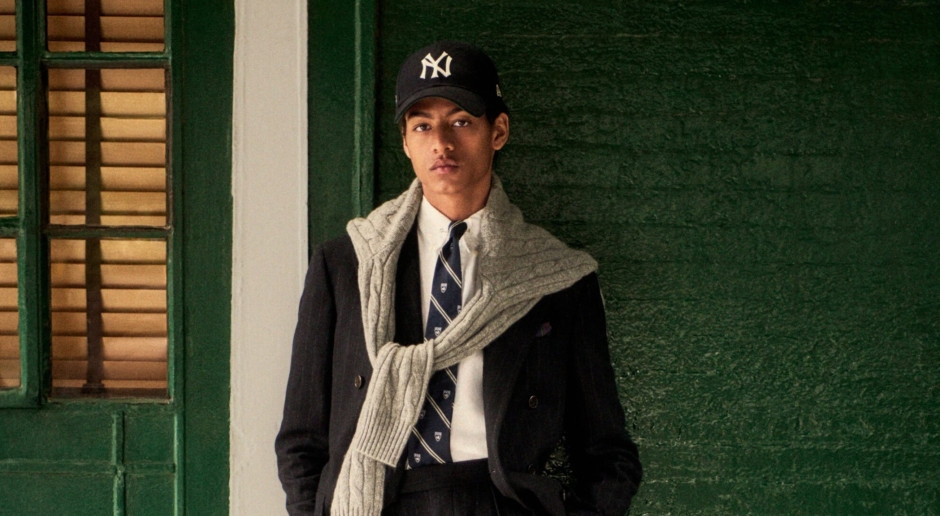 Ralph Lauren retorna às suas raízes no outono de 2025. Moda estilosa para fãs de estilo clássico e luxo discreto.