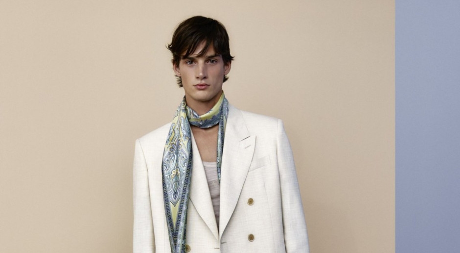 Paisley em vez de listras? Etro apresenta pijamas masculinos para a próxima primavera