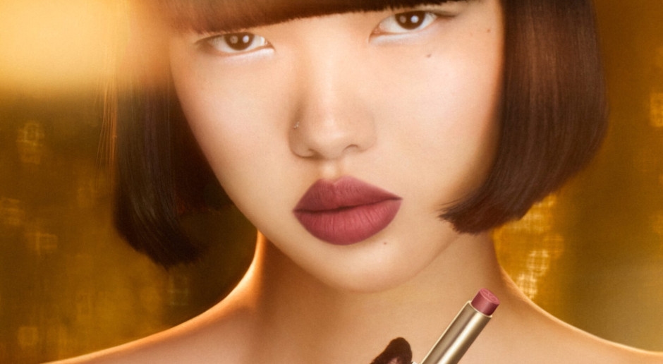 Valentino Beauty apresenta sua nova coleção Outono 2025, inspirada no hedonista Studio 54