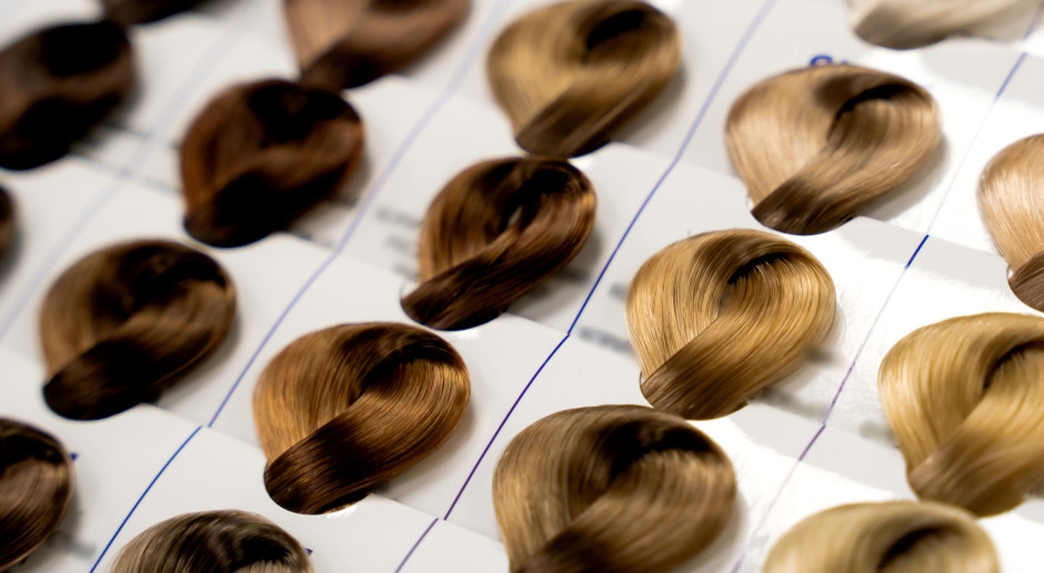 Este es el color de pelo más de moda para el otoño de 2025. Inspirado en un postre español y una barra de chocolate estadounidense.