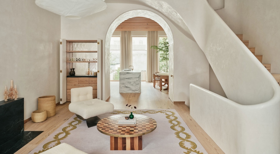 Bu ev, New York'un kalbinde bir huzur vahasıdır. Merkezinde heykelsi bir merdiven bulunmaktadır [FOTOĞRAFLAR]