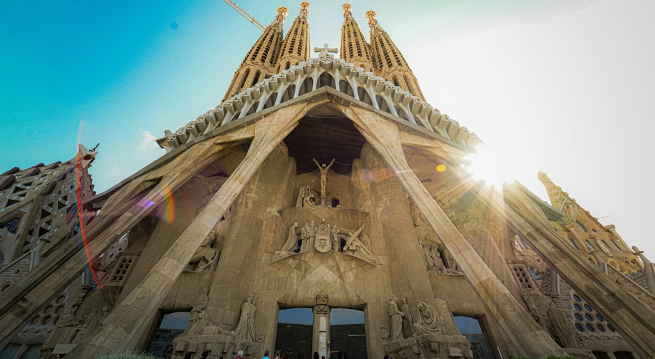 Sagrada Familia mimari rekor kırdı. Son rötuşlar 2026'da tamamlanacak