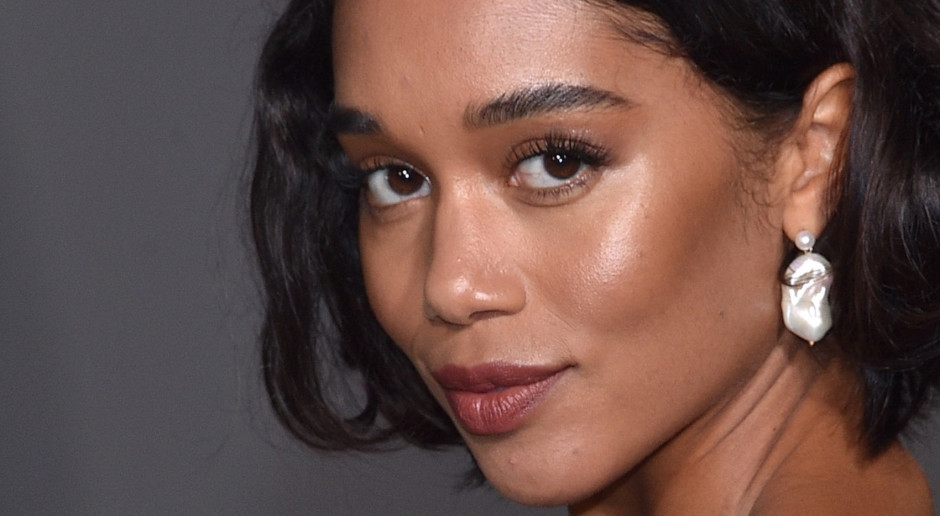 Vraag je kapper in het najaar van 2025 naar de Soft Box Bob. Het is het toppunt van meisjesachtige charme.