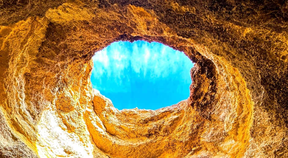 Najpiękniejsza plaża na świecie znajduje się na europejskiej "Ziemi Słońca". Polacy kochają to miejsce