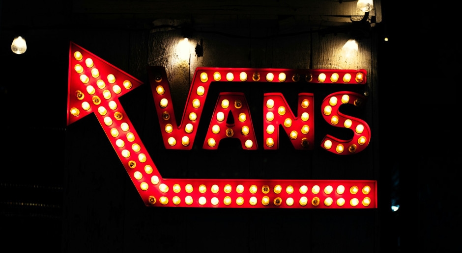 Vans to tylko deskorolka? Marka kradnie show luksusowej modzie