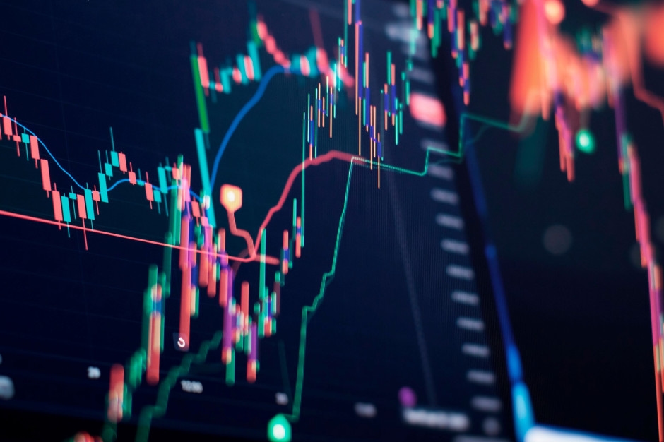 Los bancos están en caída libre en la Bolsa de Varsovia. El espectro de un impuesto cuantioso se cierne cada vez más sobre el sector.