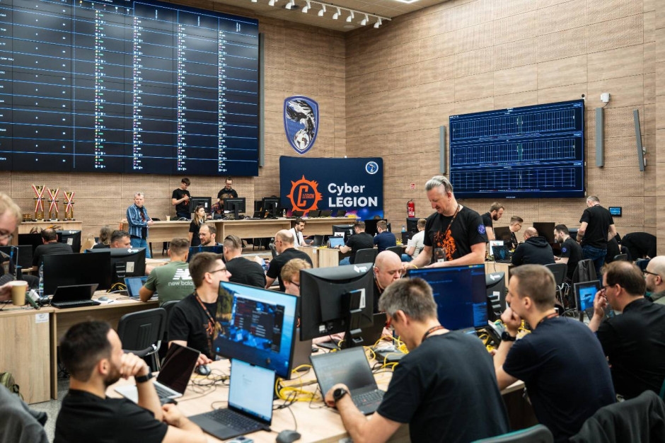 NATO sięga po wsparcie gigantów w cyberprzestrzeni. Jeden z nich jest z Europy