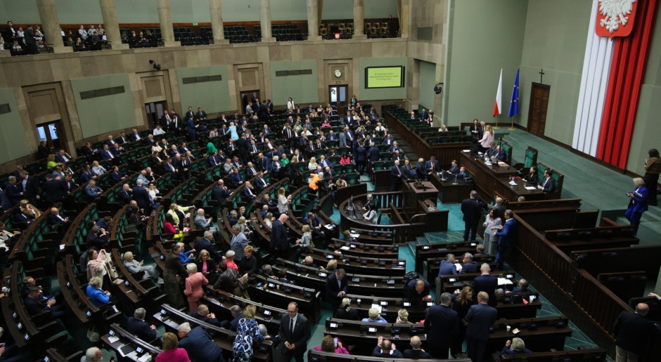O Parlamento decidiu sobre o subsídio de funeral. Haverá um novo valor